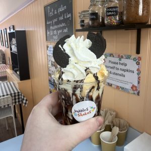 Cookie & Cream Sundae